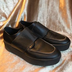 Vic Matie Leather Platform